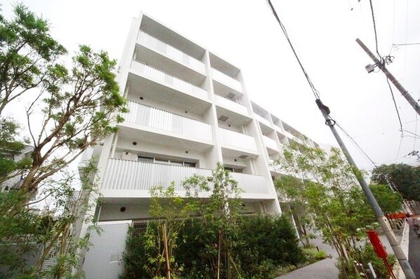 プラウドフラット中野の物件外観写真